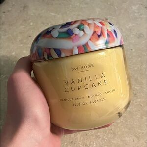 dw home vanilla cupcake candle - 12.9 oz
